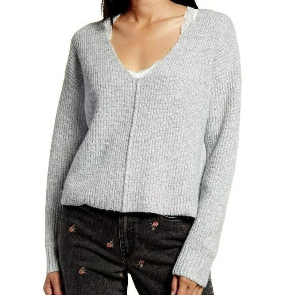 BP. Women's Weekend V-Neck Sweater in Grey Medium Heather‎ Large MSRP $39